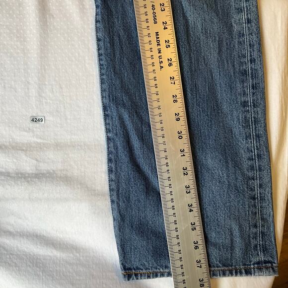 Levi’s Men Jeans 501 size W36 x L30 Blue Mid Rise Straight Leg Button-Fly - Picture 3 of 11